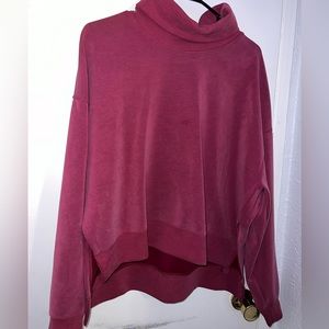 Lululemon Softstreme turtleneck pullover